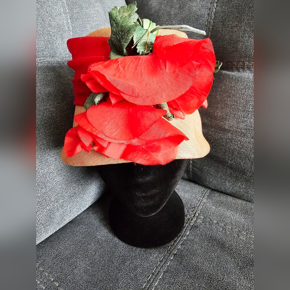 1950s red floral fascinator derby hat. Elegant Red Floral Women's Hat
